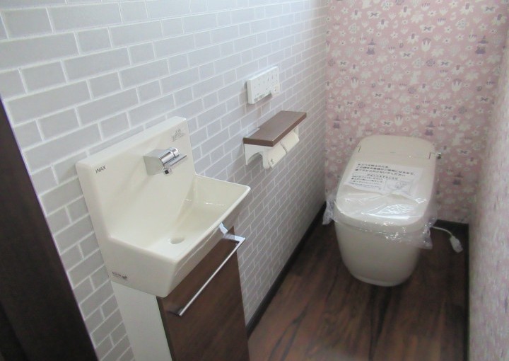 掃除のしやすさと開放感を両立！最新トイレリフォーム　更新日：2025/8/10