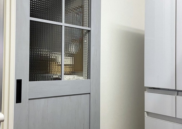 引き戸を新調してスムーズな開閉に！建具取替リフォーム