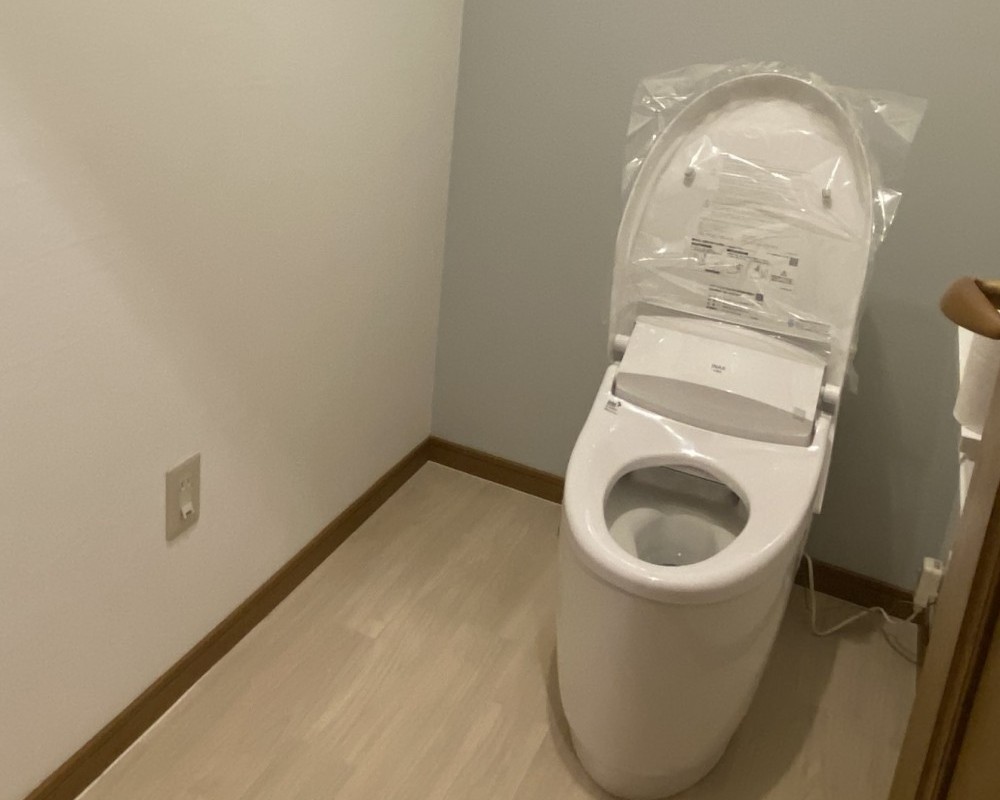 使いやすさをプラスしたトイレ取替リフォーム