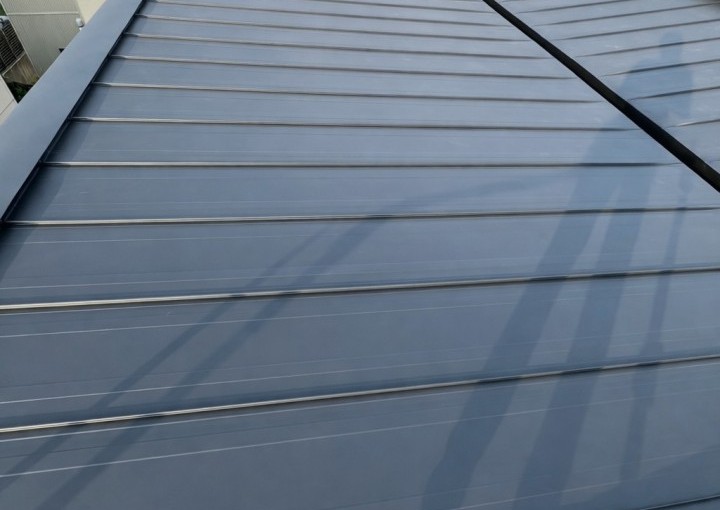 塗り替え時期に合わせた安心の屋根リフォーム